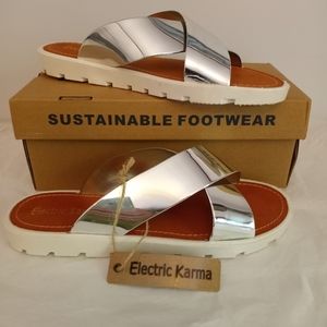 ♻️ Electric Karma Silver Bickle Slides Size 11